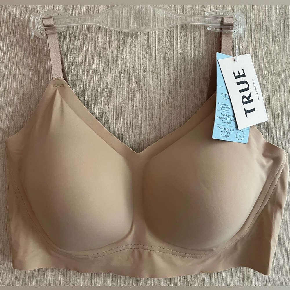 True&Co. Super Soft and Silky Laser-cut Tech Sealed Removable Pads No Lines Bra - Picture 4 of 12